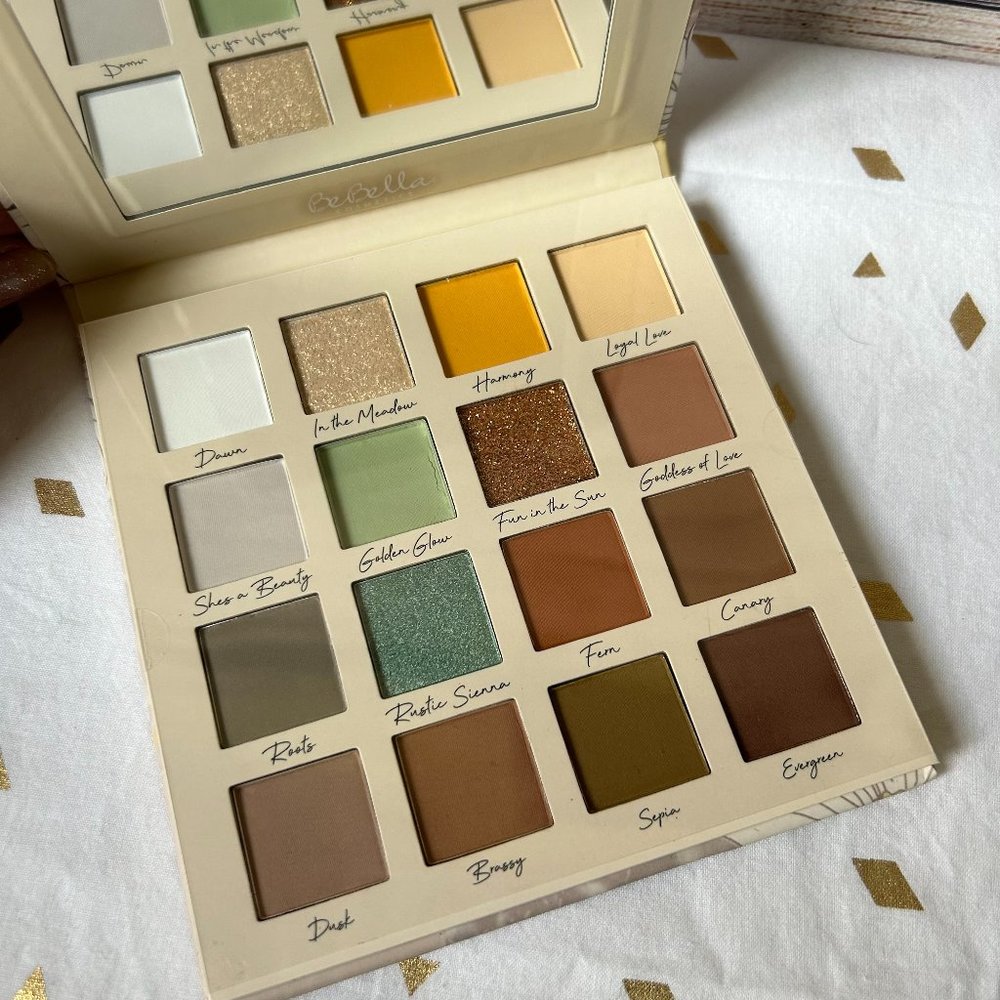 BeBella Daisy Daze Eyeshadow Palette